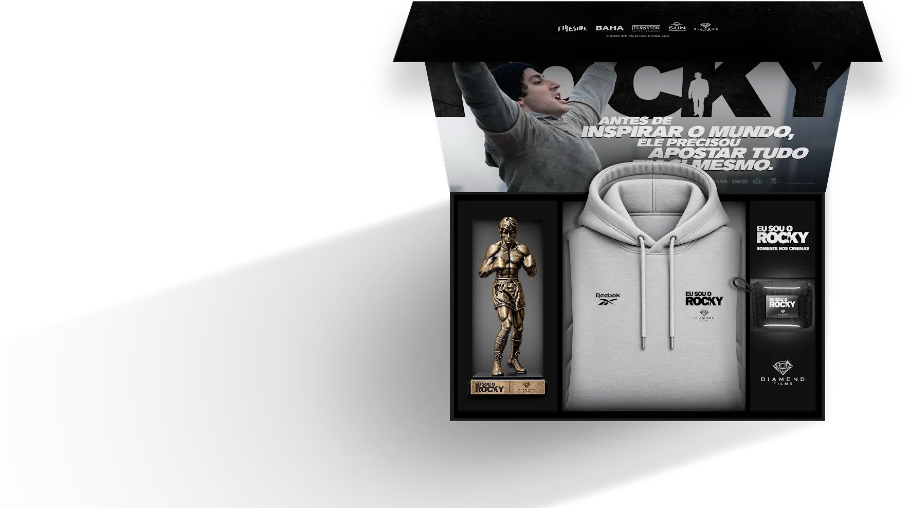Kit ROCKY 50: estátua 3D de Rocky, moletom Eu Sou o Rocky em parceria com a Reebok e caixa de som JBL